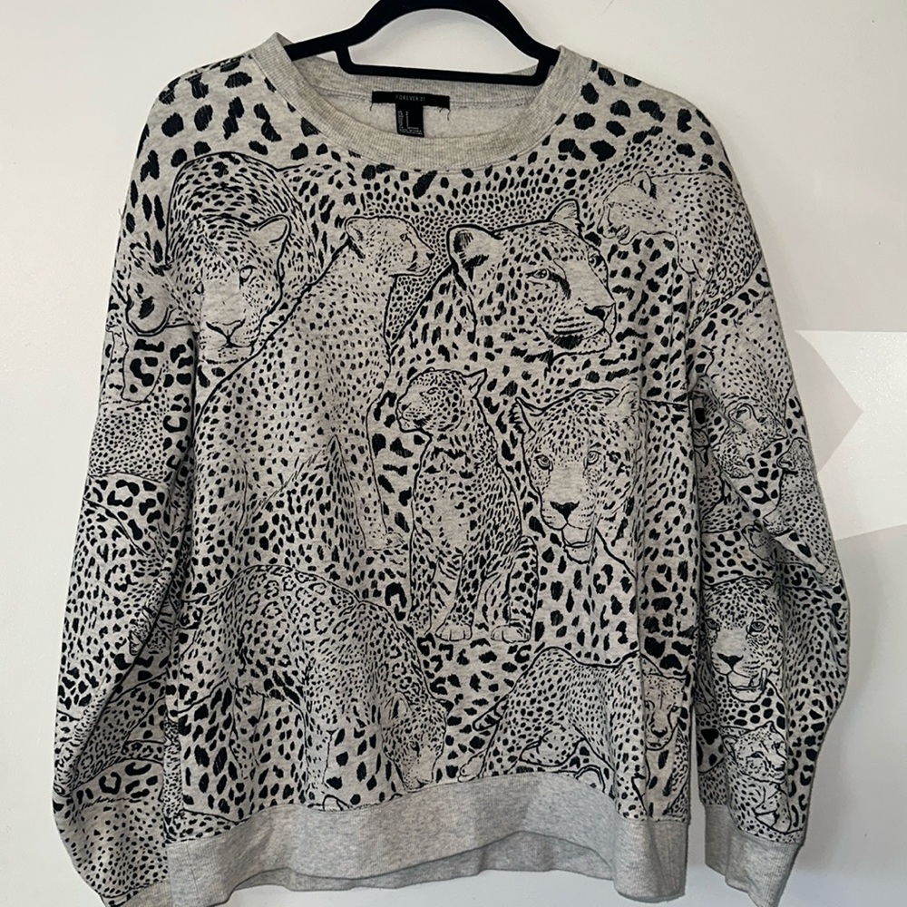 Animal Leopard Print Black & White Sweatshirt Small